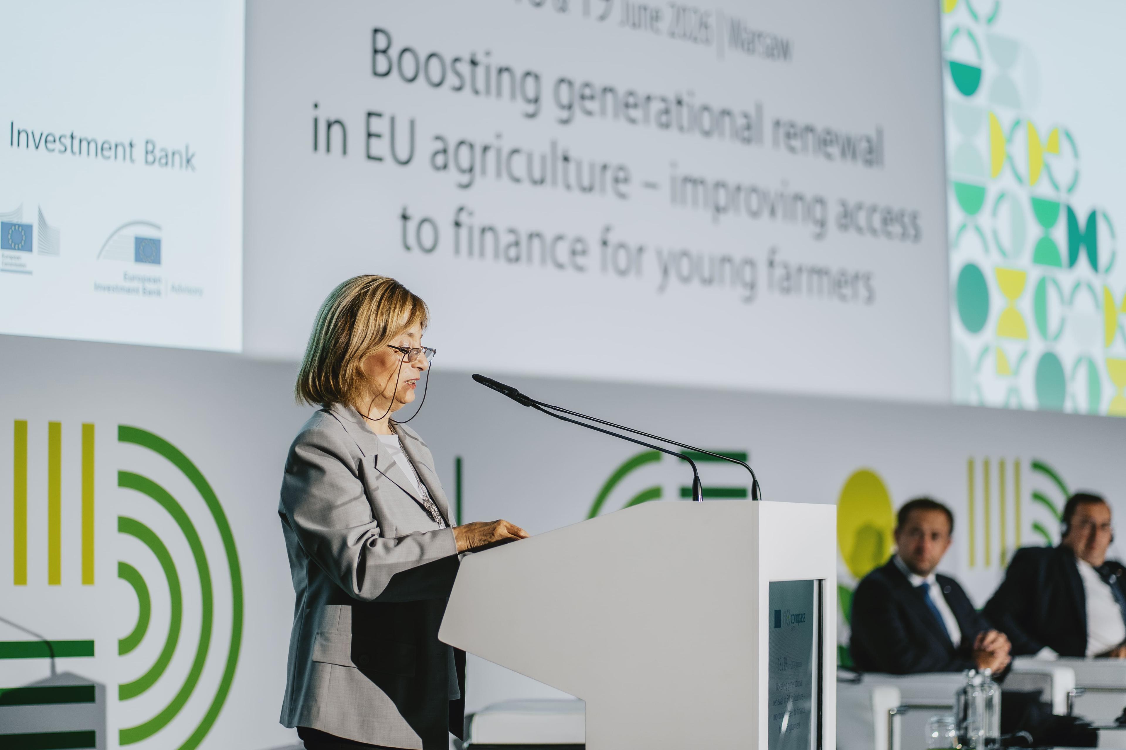 EIB VP Gelsomina Vigliotti
